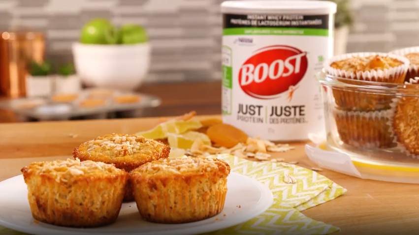 Recette de coupes à la noix de coco tropicale BOOST Just Protein. De superbes friandises à emporter pour le petit-déjeuner ou à tout moment de la journée.